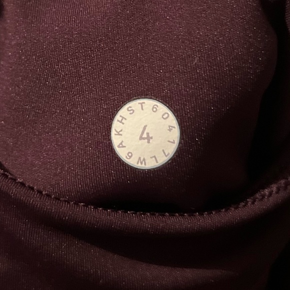 LULULEMON LEGGINGS - Picture 6 of 7